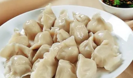 开饺子馆三天后就没生意了，看看什么原因？